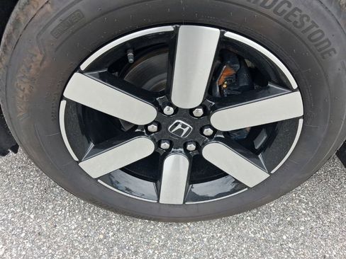 Certified 2025 Honda Prologue Touring image 16