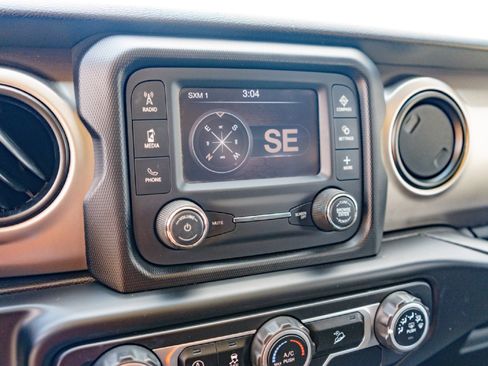Used 2020 Jeep Wrangler Unlimited Sport S AWD/4WD image 17