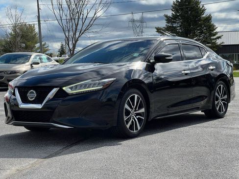 Used 2021 Nissan Maxima 3.5 SV w/ Floor Mat Group FWD image 2