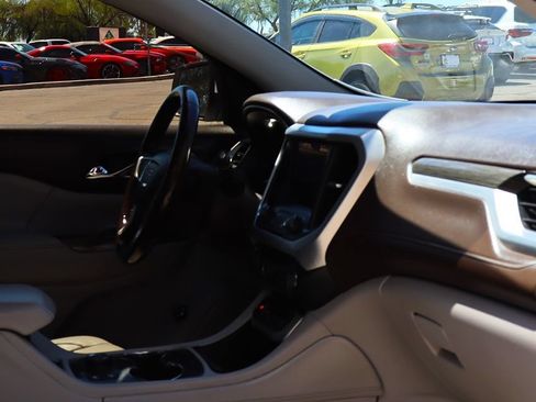Used 2020 GMC Acadia SLT w/ LPO, Cargo Package FWD image 33