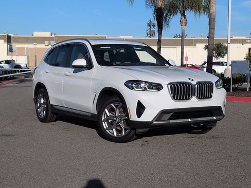 Certified 2023 BMW X3 xDrive30i w/ Premium Package image 2