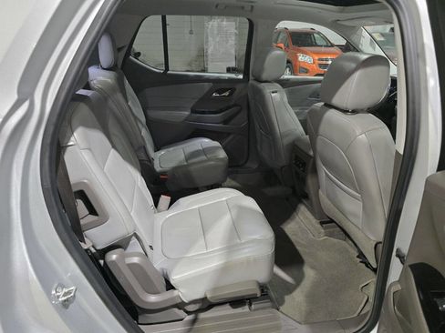 Used 2018 Chevrolet Traverse LT AWD/4WD image 32