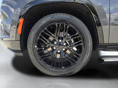 New 2026 Jeep Grand Wagoneer Limited AWD/4WD image 41