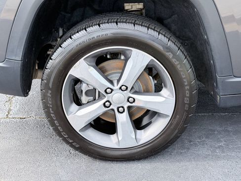 Used 2021 Jeep Grand Cherokee L Limited RWD image 37