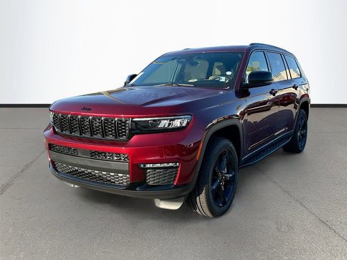 Used 2025 Jeep Grand Cherokee L Limited w/ Black Appearance Package image 3