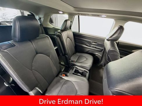 Certified 2024 Toyota Grand Highlander AWD image 27