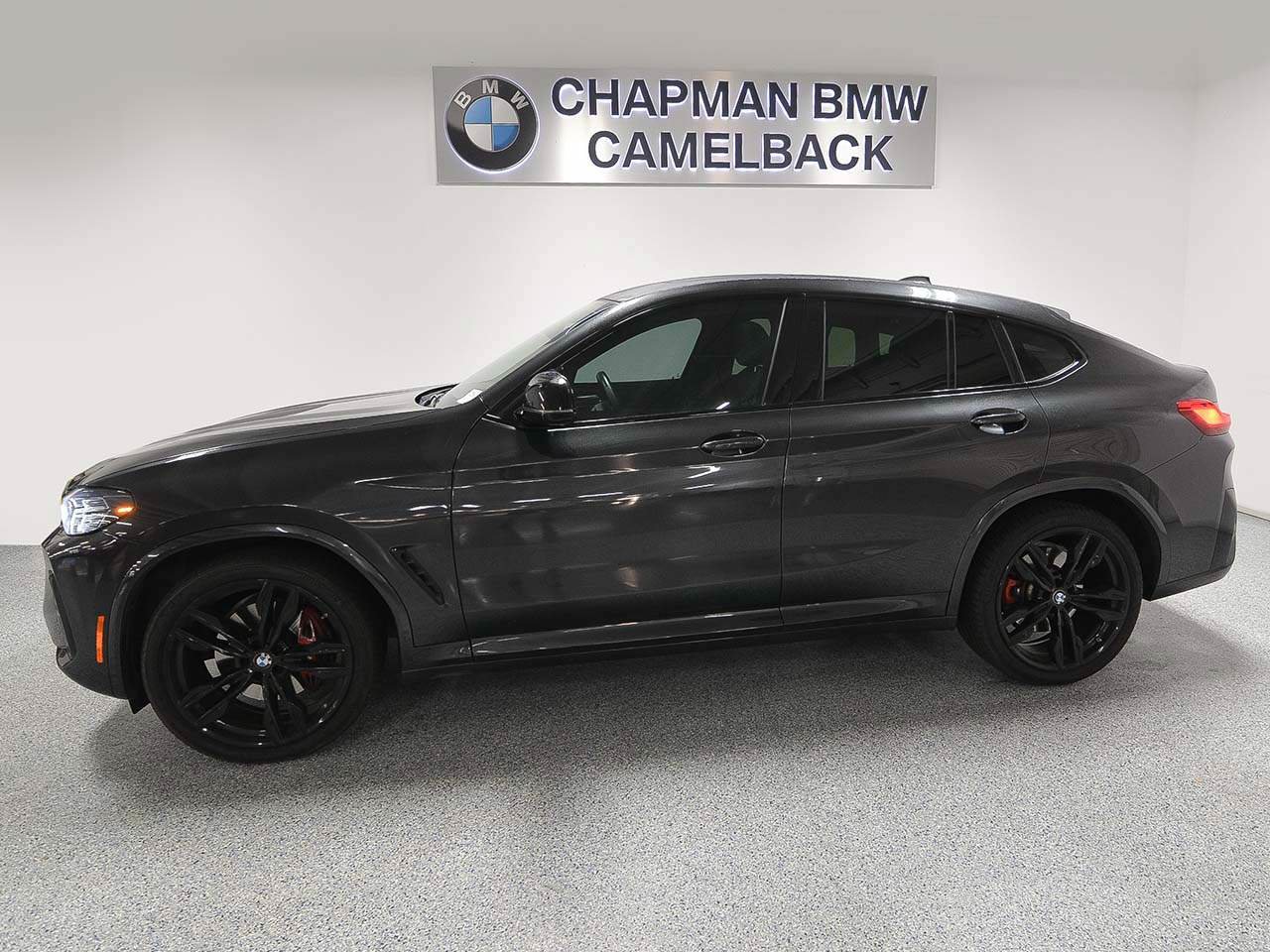 Used 2024 BMW X4 M40i AWD/4WD image 3