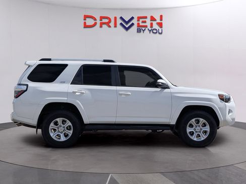 Used 2019 Toyota 4Runner SR5 Premium image 6