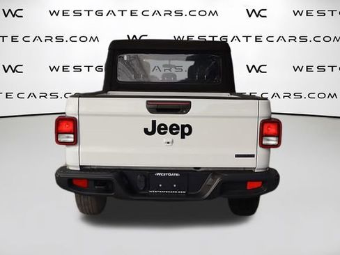 Used 2020 Jeep Gladiator Sport image 7