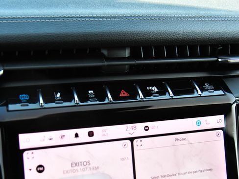 Used 2023 Jeep Grand Cherokee 30th Anniversary AWD/4WD image 32