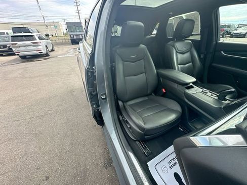 Used 2021 Cadillac XT5 Premium Luxury AWD/4WD image 26
