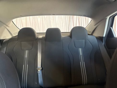 Used 2023 Hyundai Elantra SEL w/ Convenience Package FWD image 19