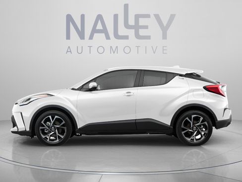 Used 2021 Toyota C-HR LE FWD image 2
