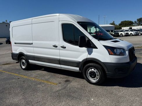 Used 2023 Ford Transit 250 Medium Roof image 10