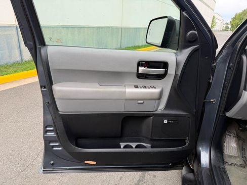 Used 2008 Toyota Sequoia Limited AWD/4WD image 15