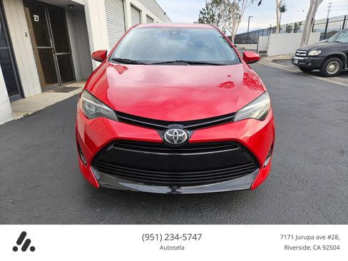Used 2019 Toyota Corolla LE image 3