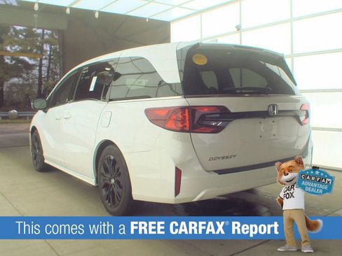 Used 2025 Honda Odyssey Sport-L image 2