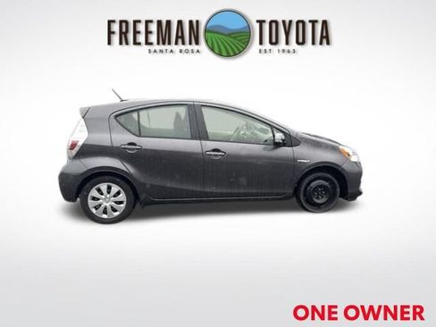 Used 2013 Toyota Prius C Three FWD image 4