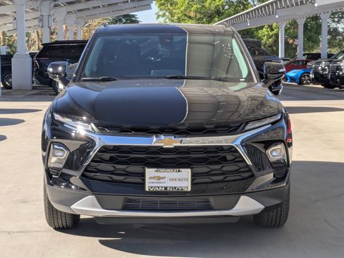 New 2026 Chevrolet Blazer LT image 2