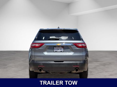 Used 2021 Chevrolet Traverse LS FWD image 5