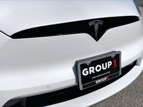 Used 2022 Tesla Model X Plaid image 28