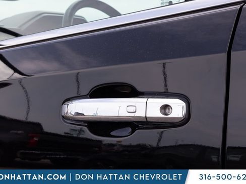 Used 2025 GMC Sierra 1500 SLT AWD/4WD image 29