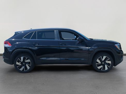 New 2026 Volkswagen Atlas Cross Sport SE image 6