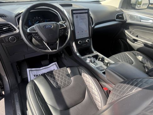Used 2024 Ford Edge Titanium AWD/4WD image 16