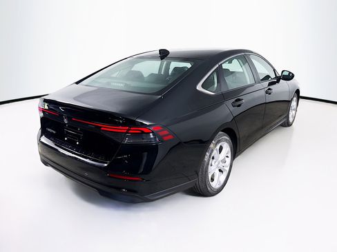 Certified 2025 Honda Accord LX image 29