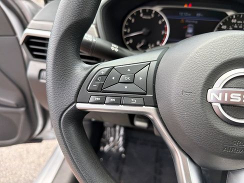 Certified 2023 Nissan Altima 2.5 SV FWD image 13