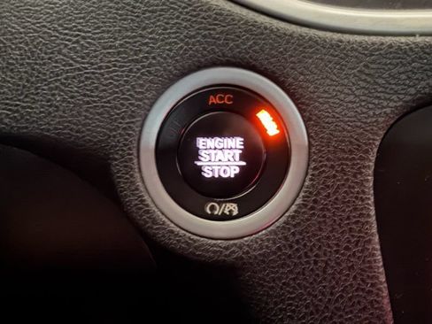 Used 2022 Dodge Charger SXT RWD image 27