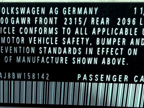 Used 2011 Volkswagen Golf 4-Door image 24