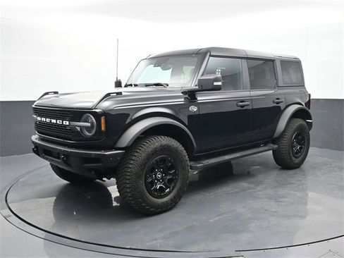 Used 2022 Ford Bronco Wildtrak image 1