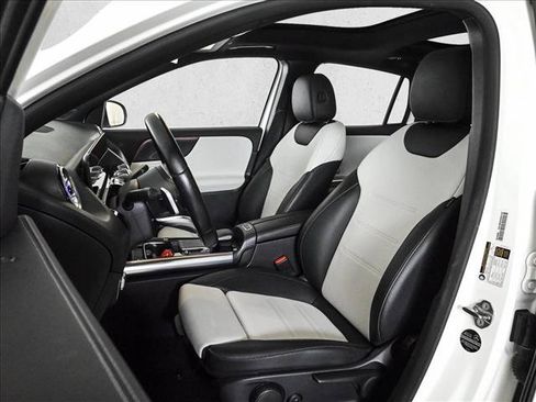Certified 2022 Mercedes-Benz GLA 250 4MATIC image 18