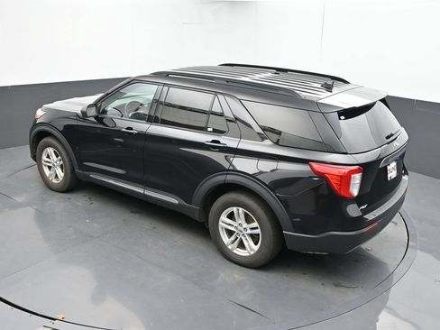 Used 2020 Ford Explorer XLT w/ Equipment Group 202A AWD/4WD image 36