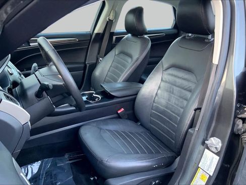 Used 2016 Ford Fusion SE w/ Equipment Group 202A FWD image 7