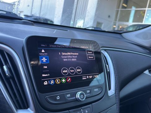 New 2023 Chevrolet Malibu LT image 21