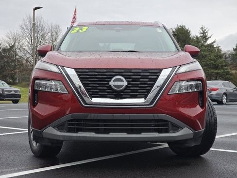 Used 2023 Nissan Rogue SV w/ SV Premium B Package image 14