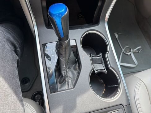 Used 2016 Toyota Camry XLE w/ Moonroof Package image 22