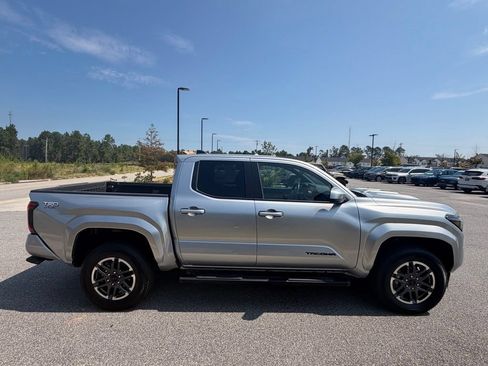 Used 2024 Toyota Tacoma TRD Sport RWD image 18