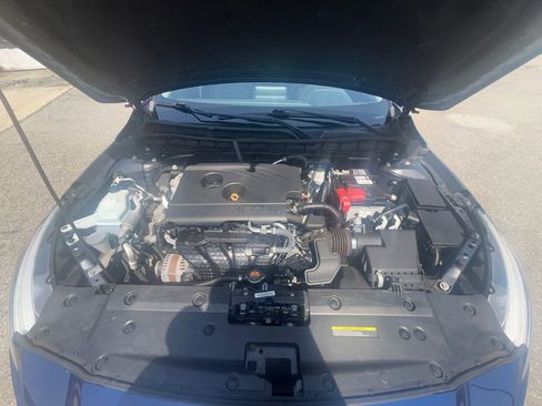 Used 2020 Nissan Altima 2.5 SR FWD image 12