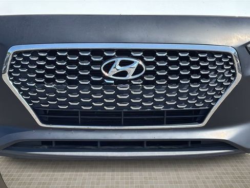 Used 2018 Hyundai Elantra GT FWD image 23