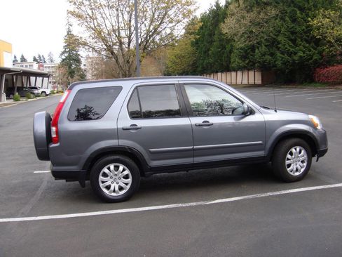 Used 2005 Honda CR-V SE image 5