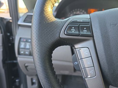 Used 2015 Honda Odyssey Touring image 16