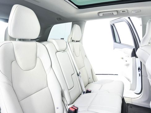 Certified 2024 Volvo XC90 B6 Plus w/ Protection Package Premier AWD/4WD image 22