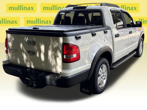 Used 2008 Ford Explorer Sport Trac XLT RWD image 4