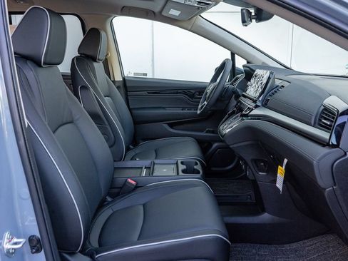 New 2026 Honda Odyssey Touring image 16