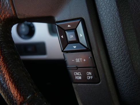 Used 2013 Ford F150 Lariat w/ Mid Equipment Group AWD/4WD image 16