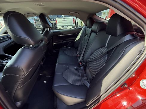 Used 2024 Toyota Camry SE FWD image 28