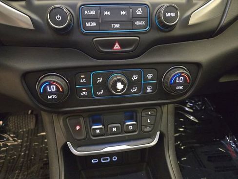 Used 2018 GMC Terrain SLE w/ Driver Convenience Package image 10